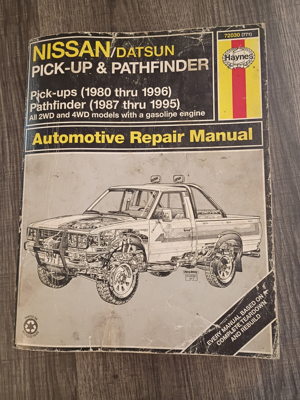 Hanes Nissan/Datsun Pick-Up & Pathfinder Automotive Repair Manual - Black
